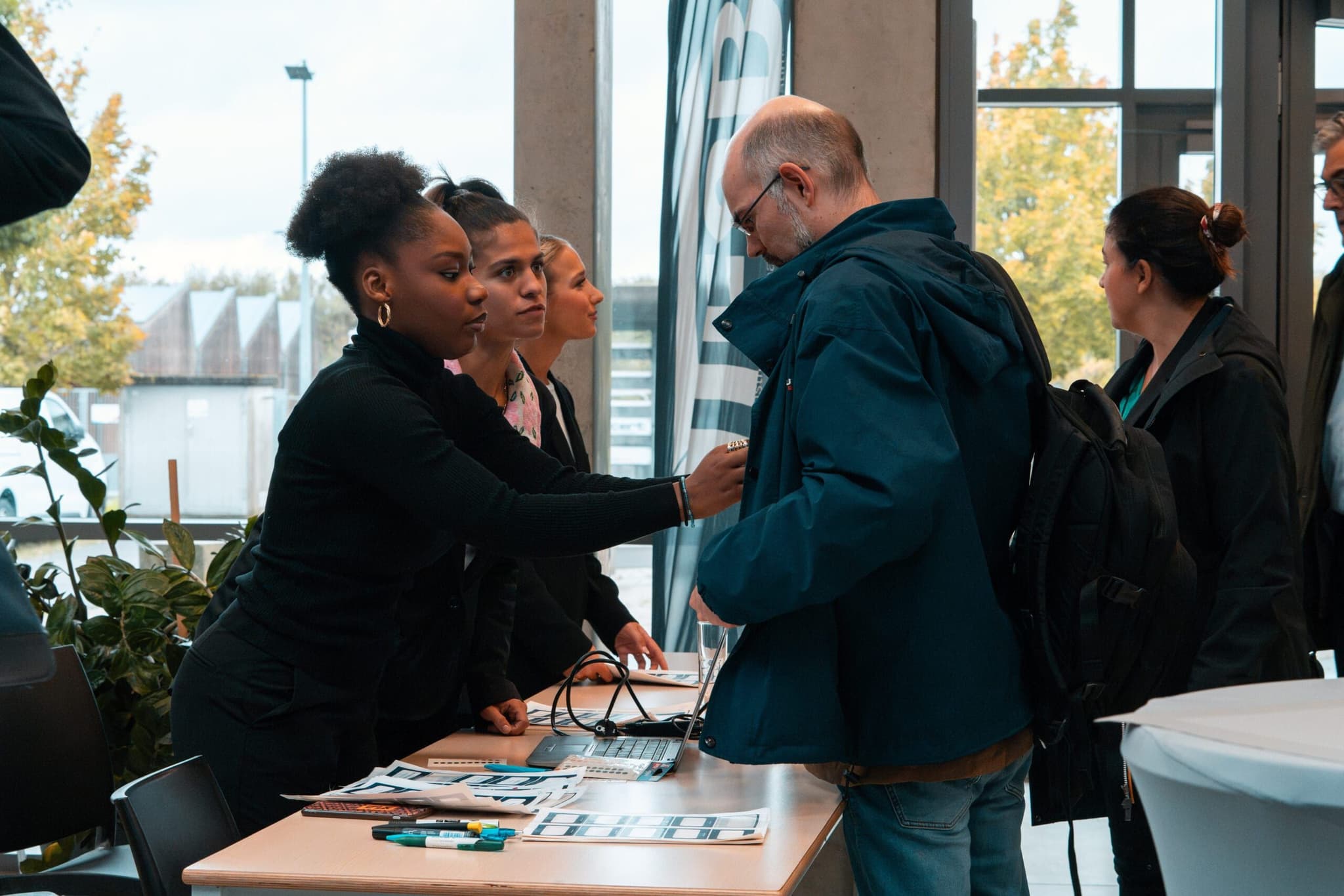 Event photographer Luxembourg: welcome desk registration corporate event