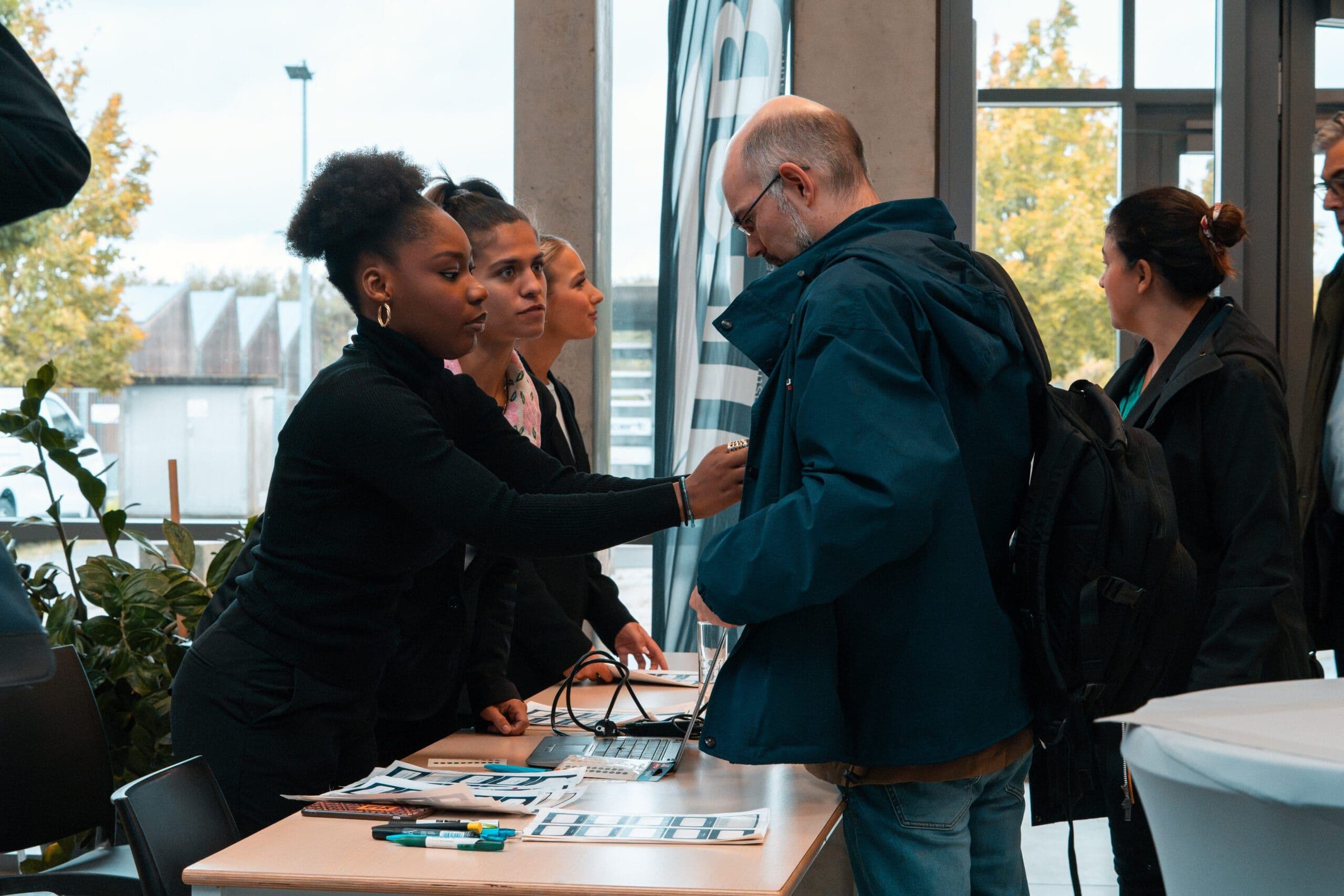 Event photographer Luxembourg: welcome desk registration corporate event